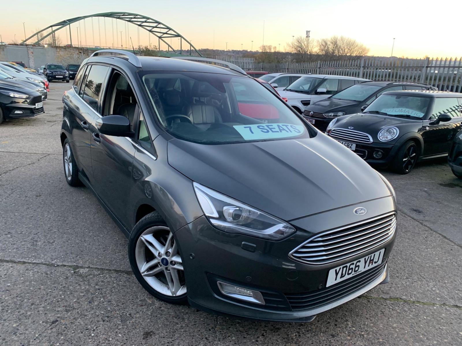 2016 Ford Grand C-MAX