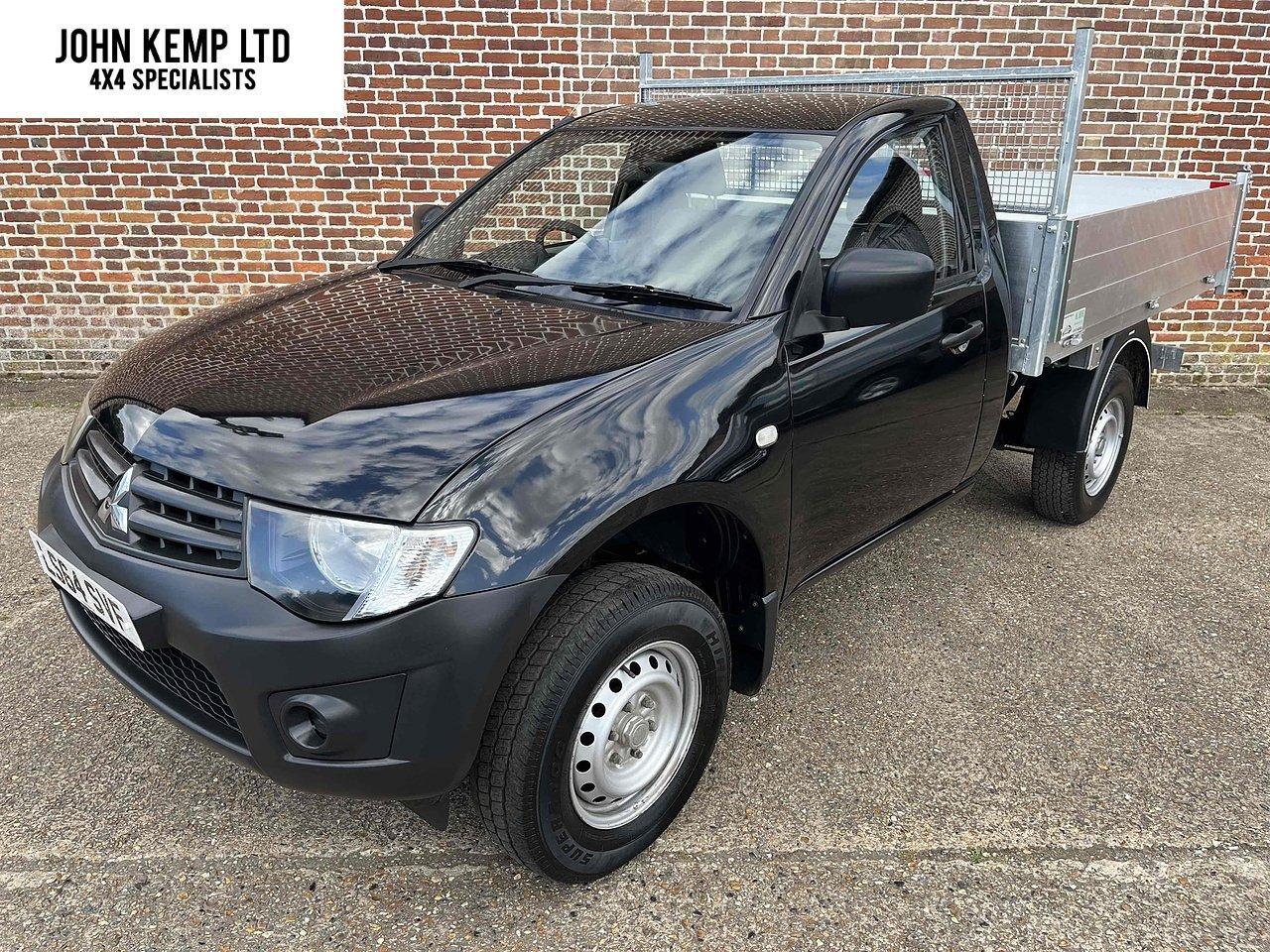 2014 Mitsubishi L200