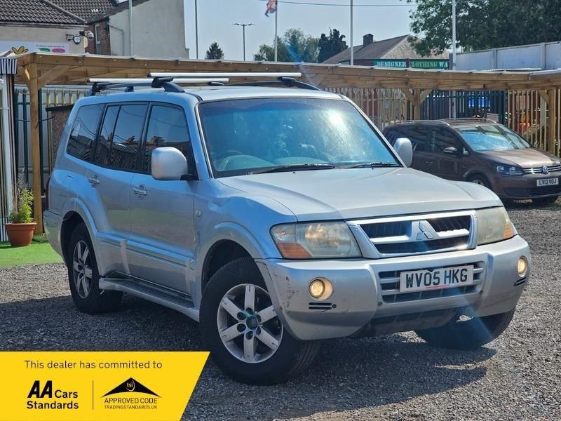 2005 Mitsubishi Shogun