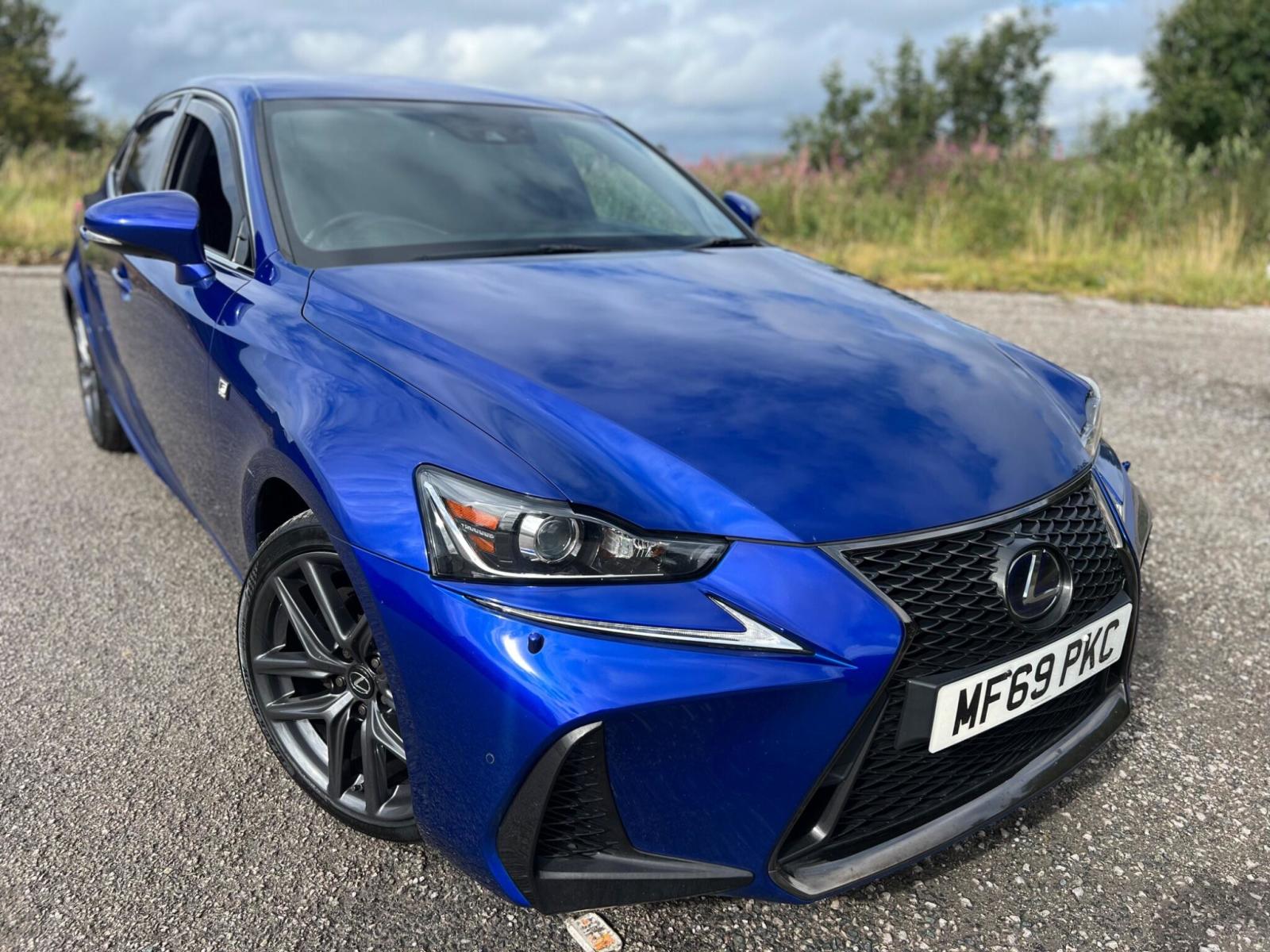 2019 Lexus IS