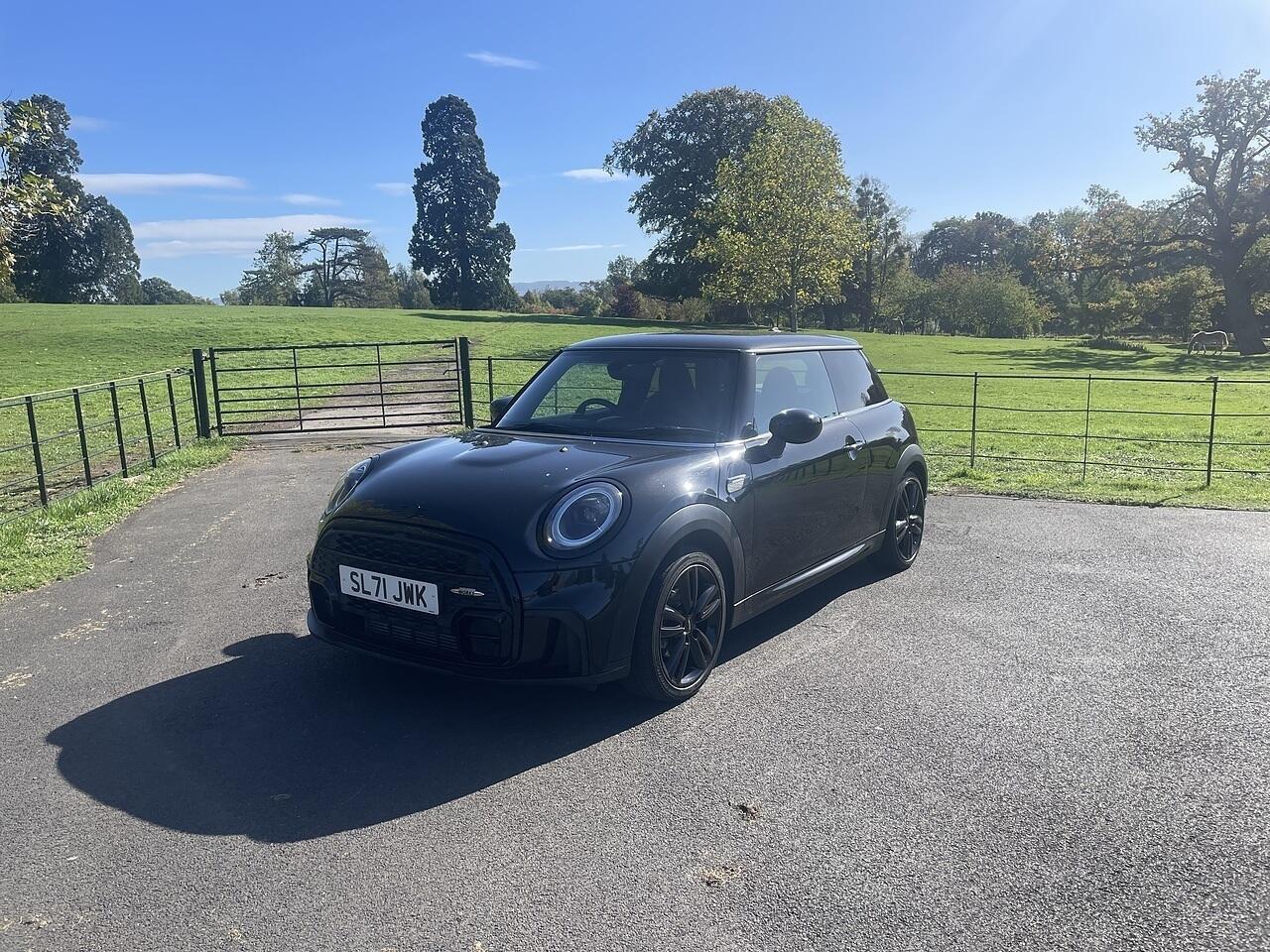 2021 Mini Hatch