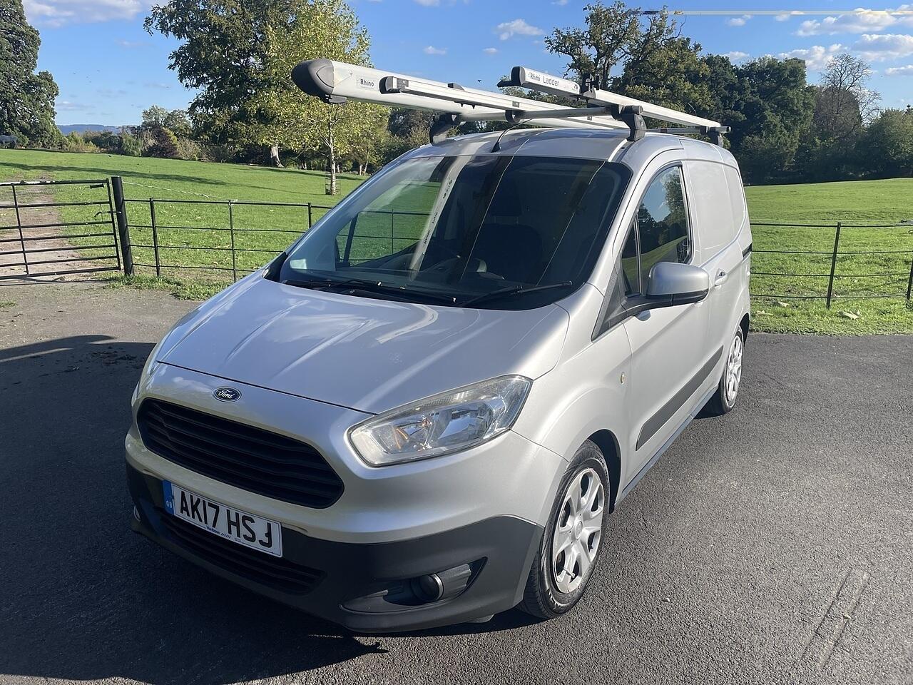 2017 Ford Transit Courier