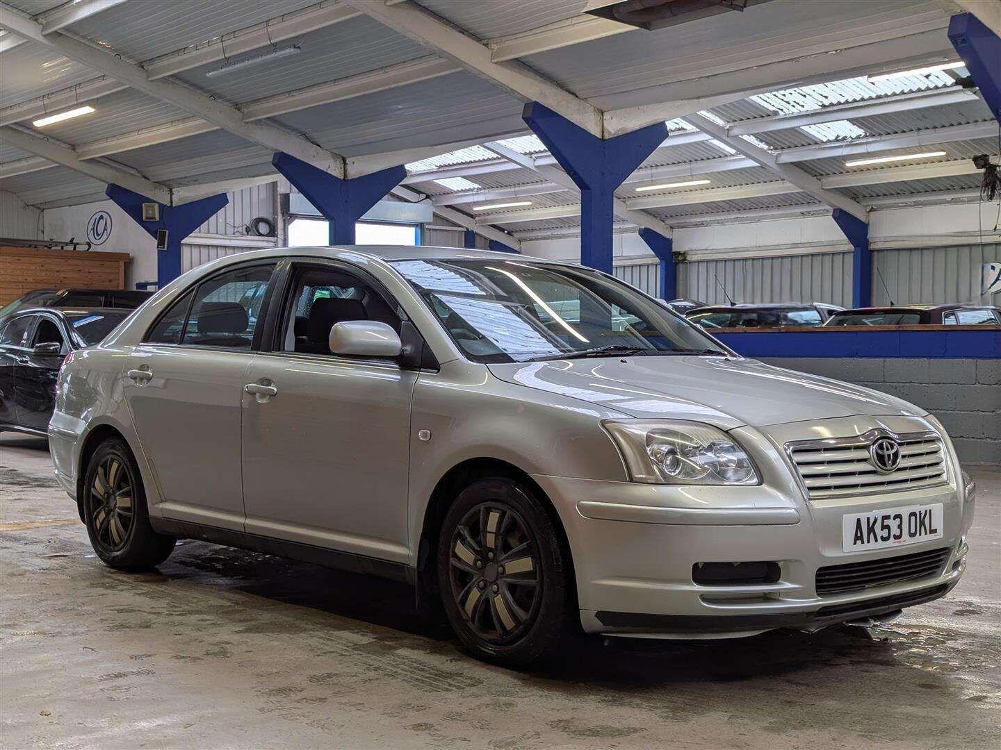 2003 Toyota Avensis