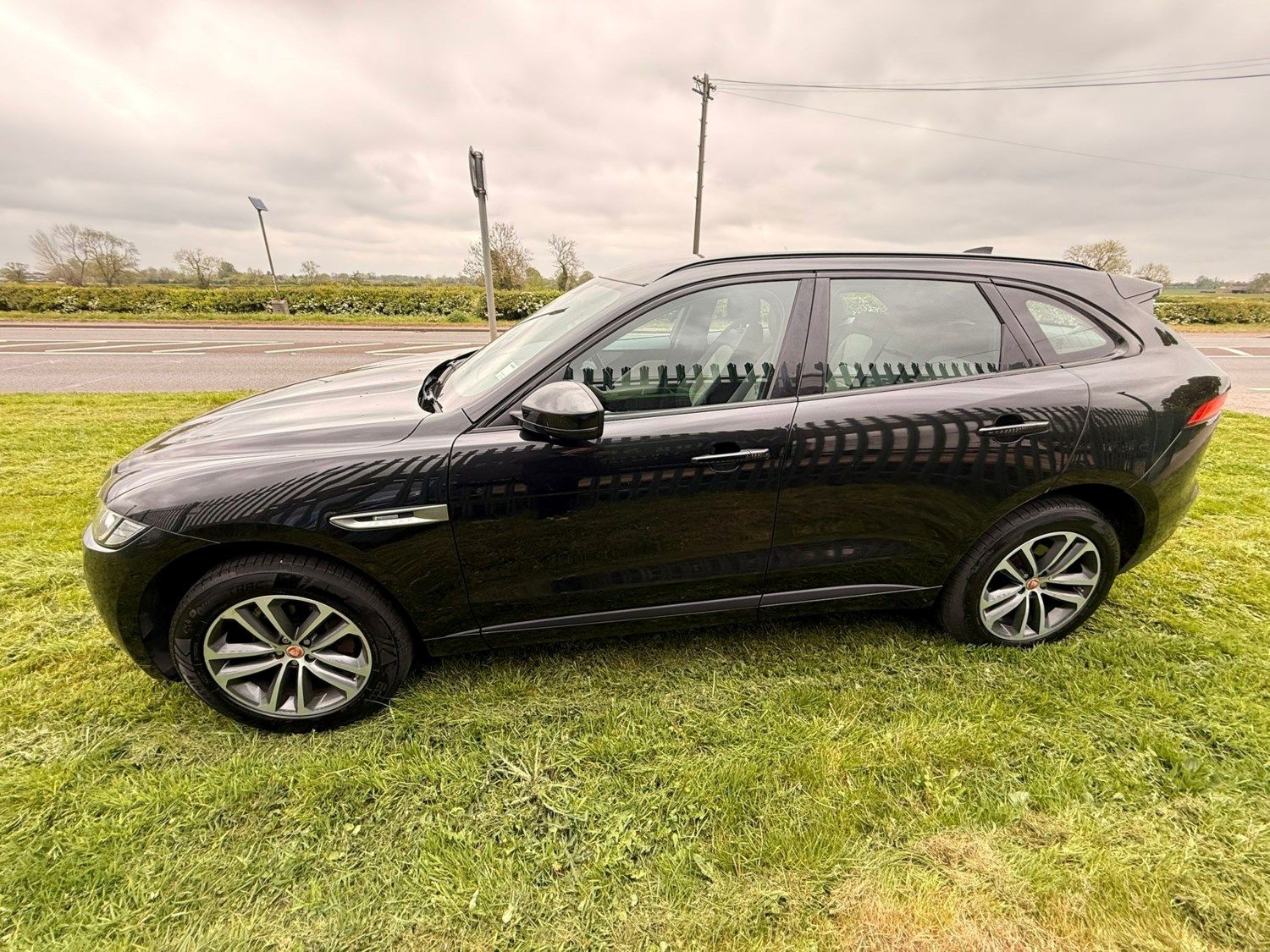 2017 Jaguar F-Pace