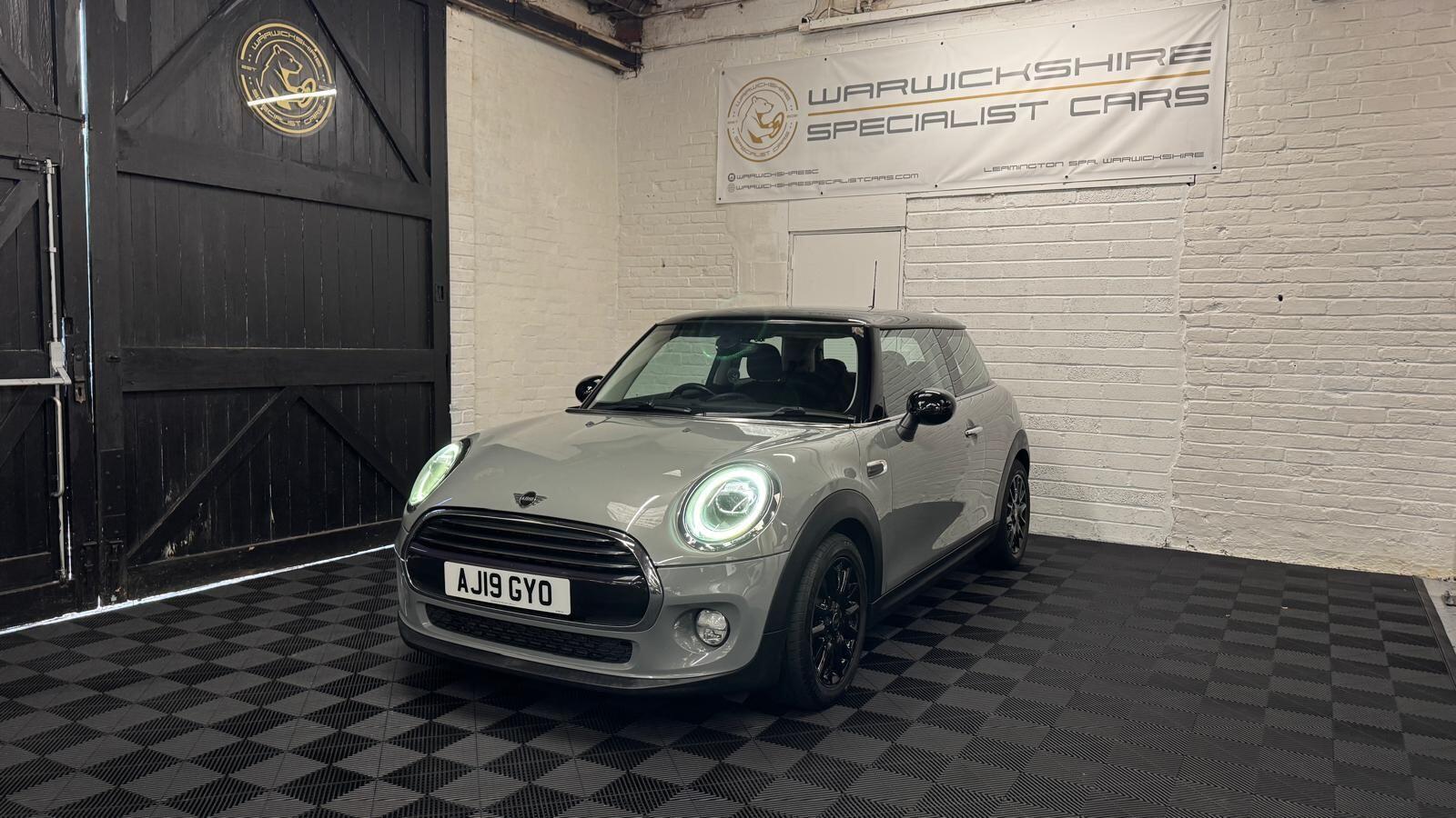 2019 Mini Hatch