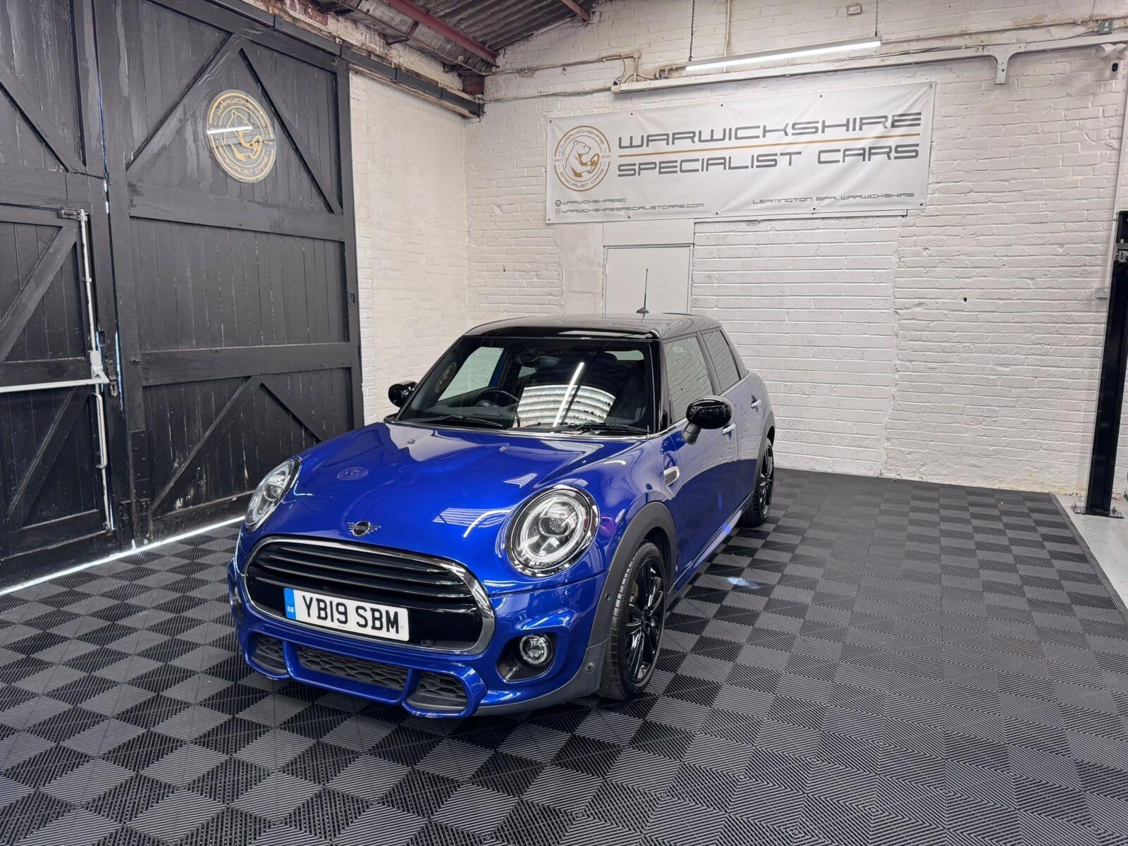 2019 Mini Hatch