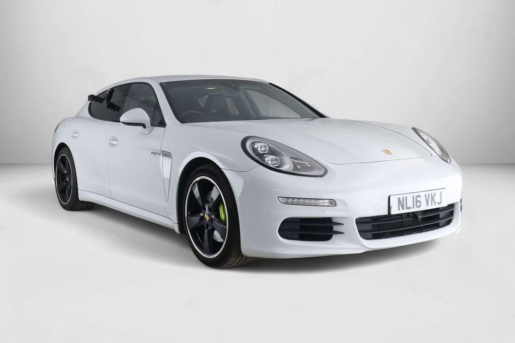 2016 Porsche Panamera