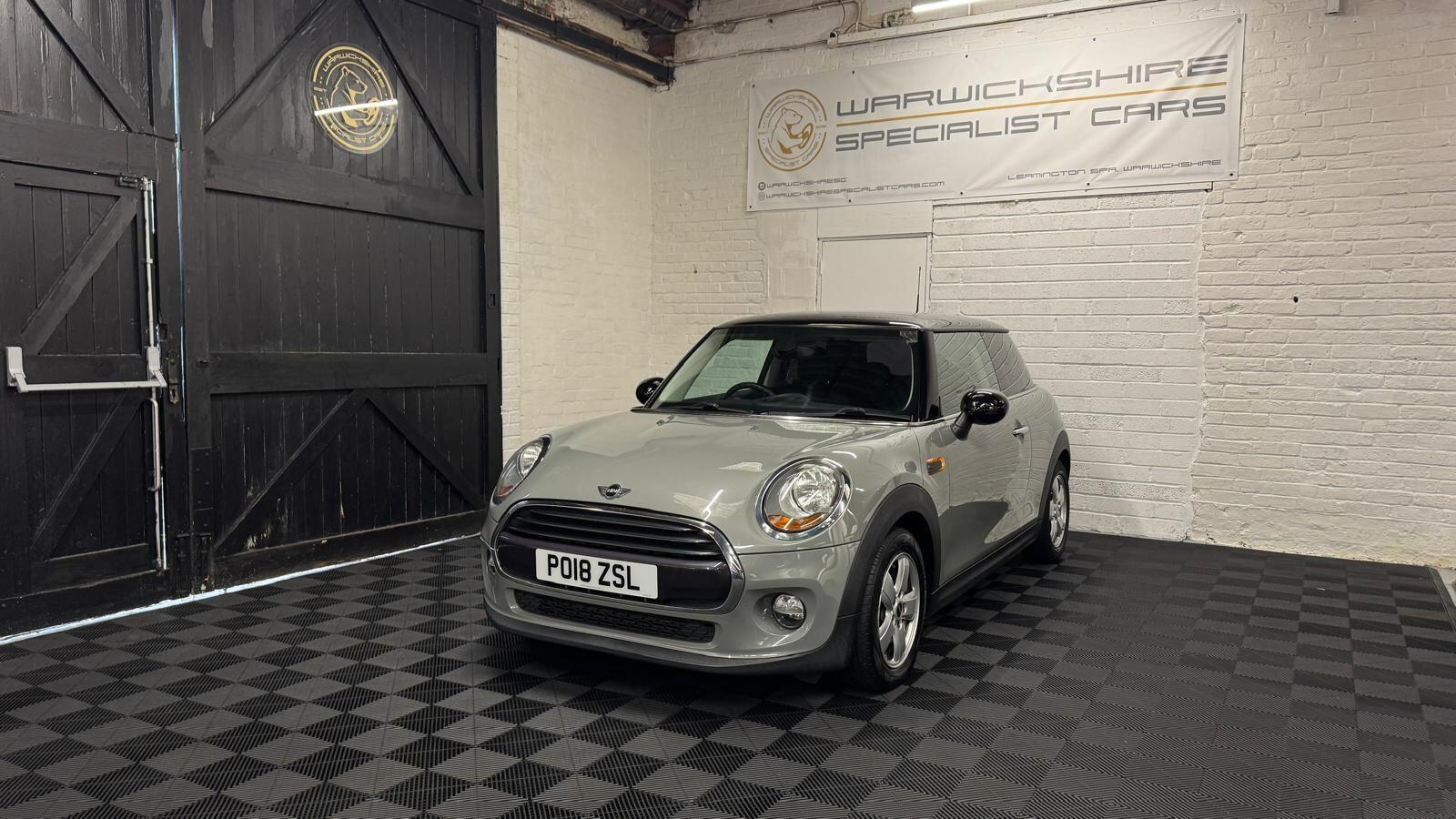 2018 Mini Hatch